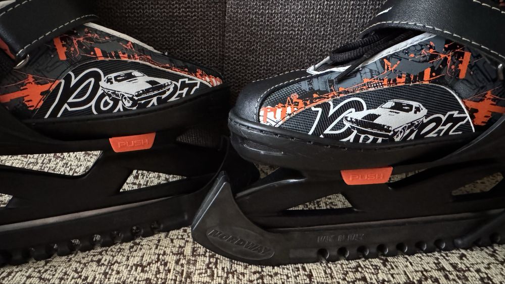 Продам детские коньки