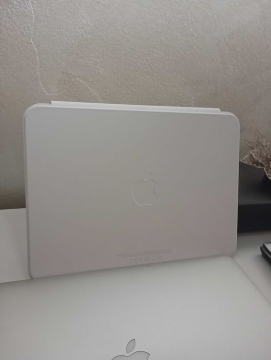 Husa cu tastatura Apple Magic Keyboard