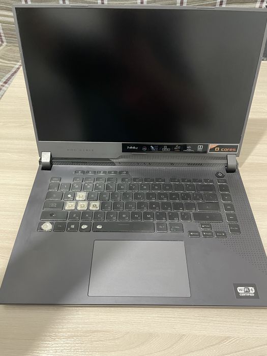 Продам игровой ноутбук Asus RoG Strixg513