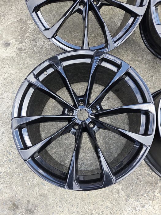 Jate Originale Lamborghini Urus 23