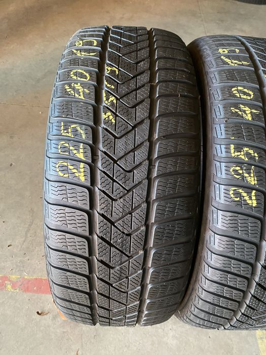 Anvelope iarna 225/40/19 Pirelli Sottozero 3 225 40 19 R19