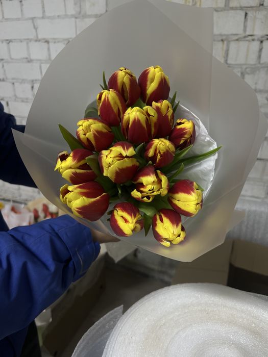 Готовые букеты. 1шт 700тг