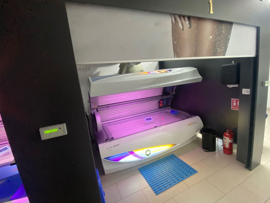 Vând aparate de bronzare în stare impecabila