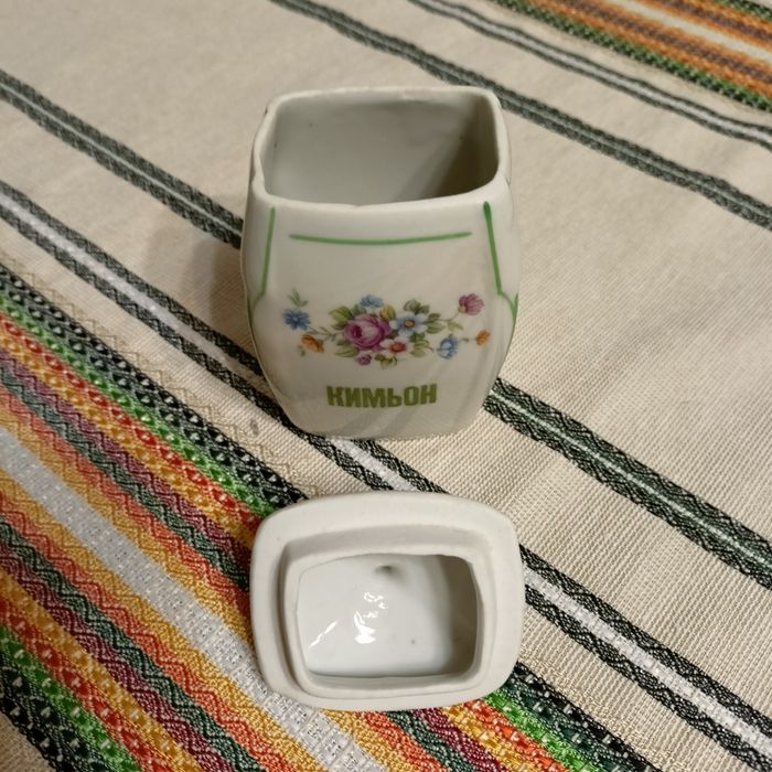 СИП -порцеланови буркани