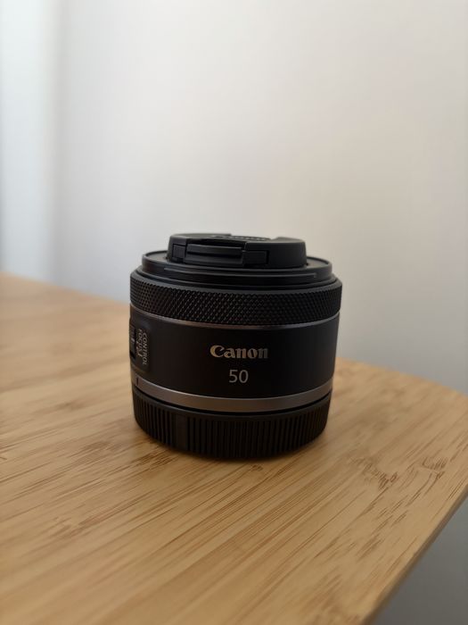 Canon rf 50mm 1.8