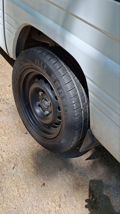 Пролаётся дамас 2012г