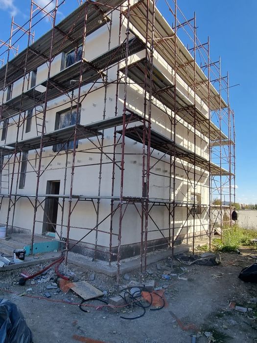 Amenajari interioare/exterioare