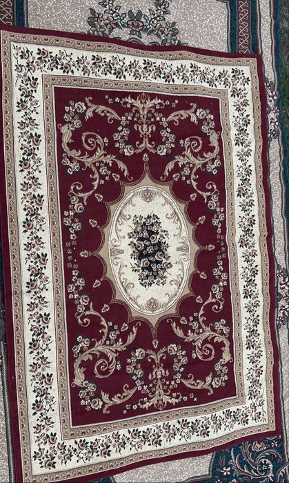 Продаем два ковра