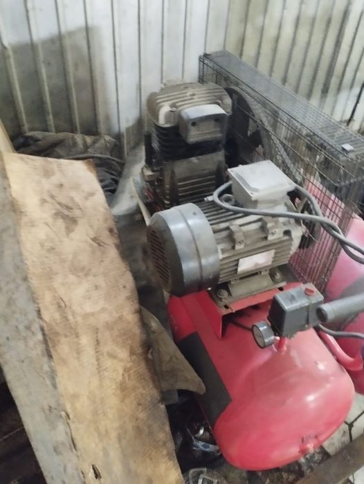 Воздушный компрессор