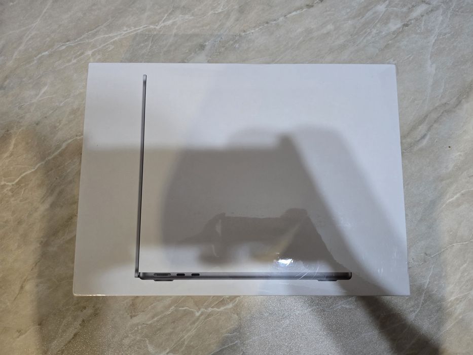 Apple MacBook Pro/Air M3/M4/M5