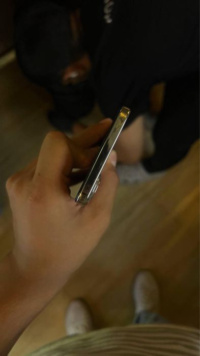 vivo V40 Lite sotiladi xolati ideal ovotkanilada o’zila tekshirib olas