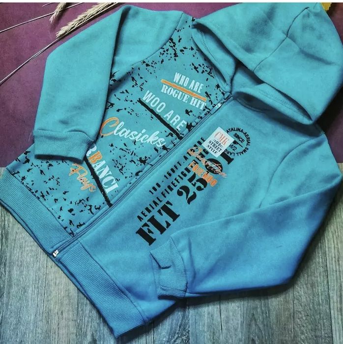 Толстовка новая утепленная