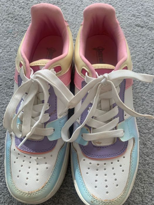 Обувки - различни модели