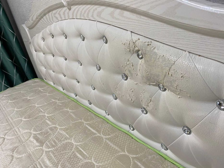 Кровать двуспальная