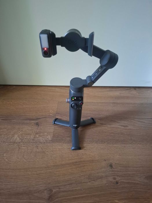 DJI Osmo Mobile 7P – gimbal telefon, complet, cutie originală