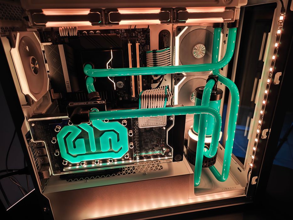 Геймърски Компютър от GRIGS