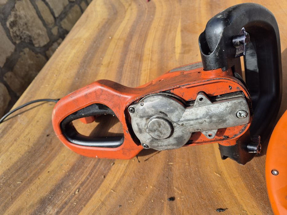 Vind 3 unitati motoare de motocoasa Stihl si motofoarfeci electrice Stihl si Dolmar