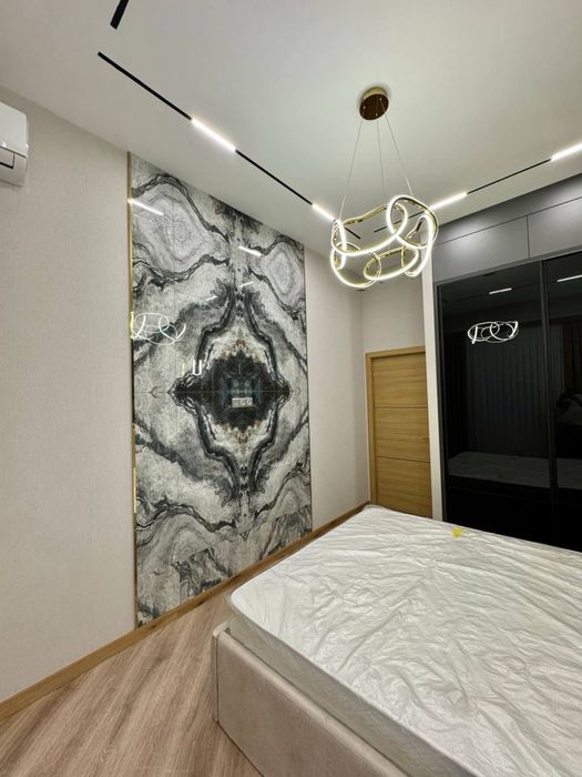 Метро Ойбек-Новостройка! Сдается новая студия в самом центре города!