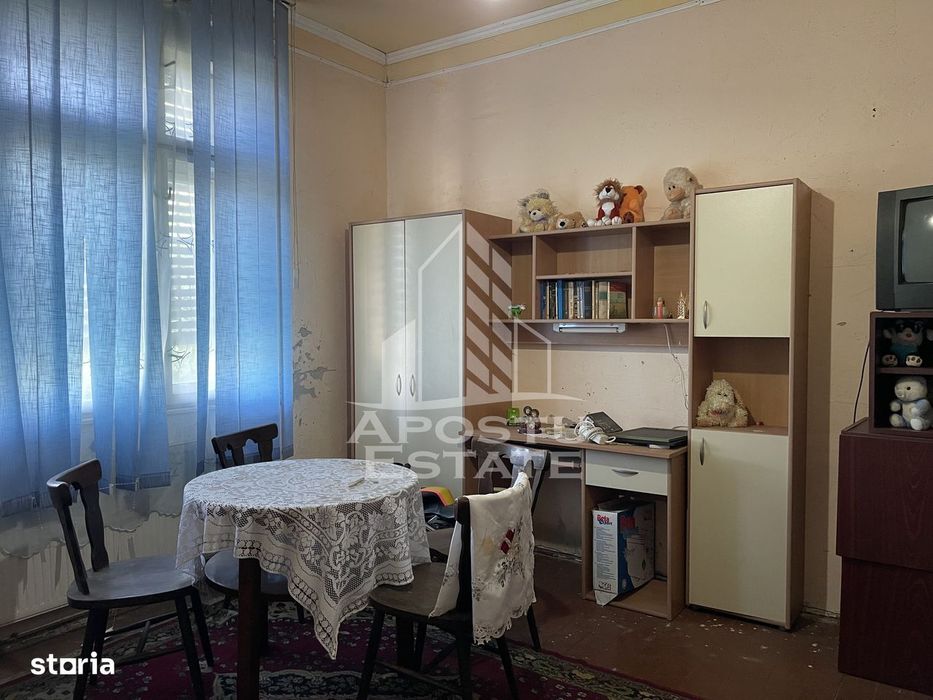 Casa individuala de vanzare Centrul Comercial Alfa Dambovita