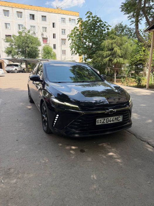 Срочно продается машина Monza eng fulli