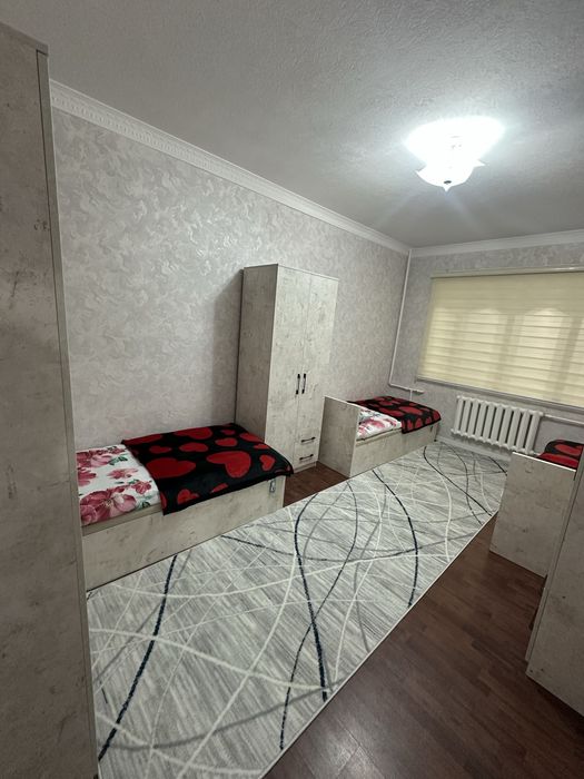 4- хоналик уй ижарага берилади, факат кизлар учун