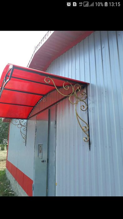 Ворота,заборы,качели.