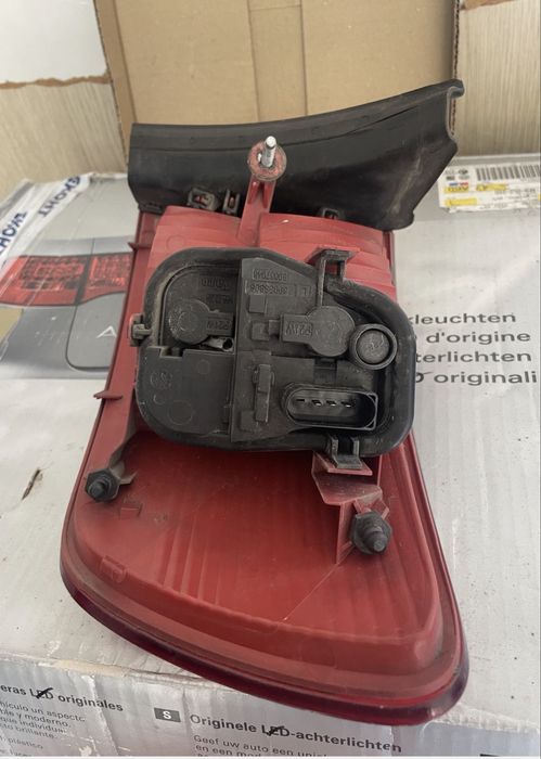 Стоп външен ляв Ауди А6С6 Avant