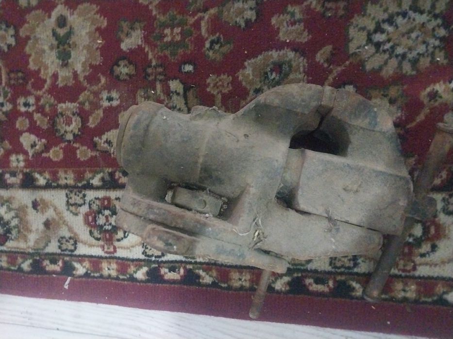 Тиска  советский