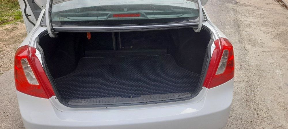 Chevrolet Gentra 2017-yil 2 pozitsiya