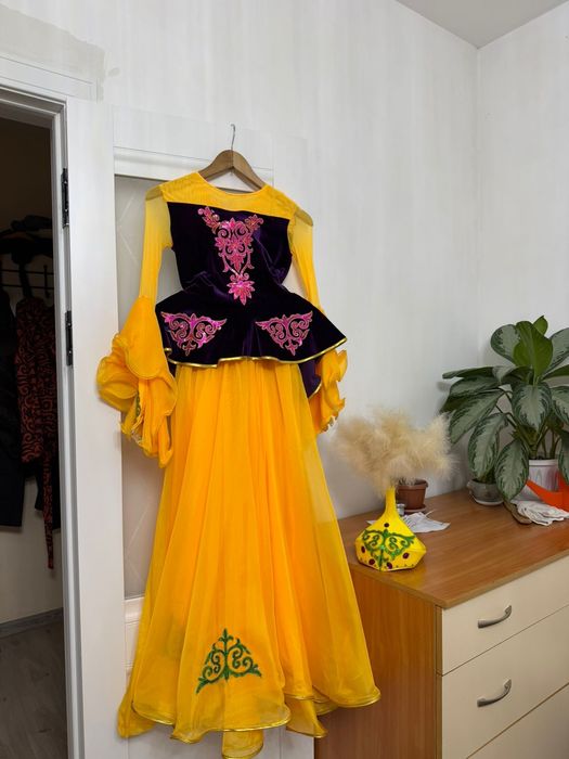 Национальные костюмы