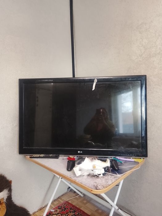 Продам телевизор