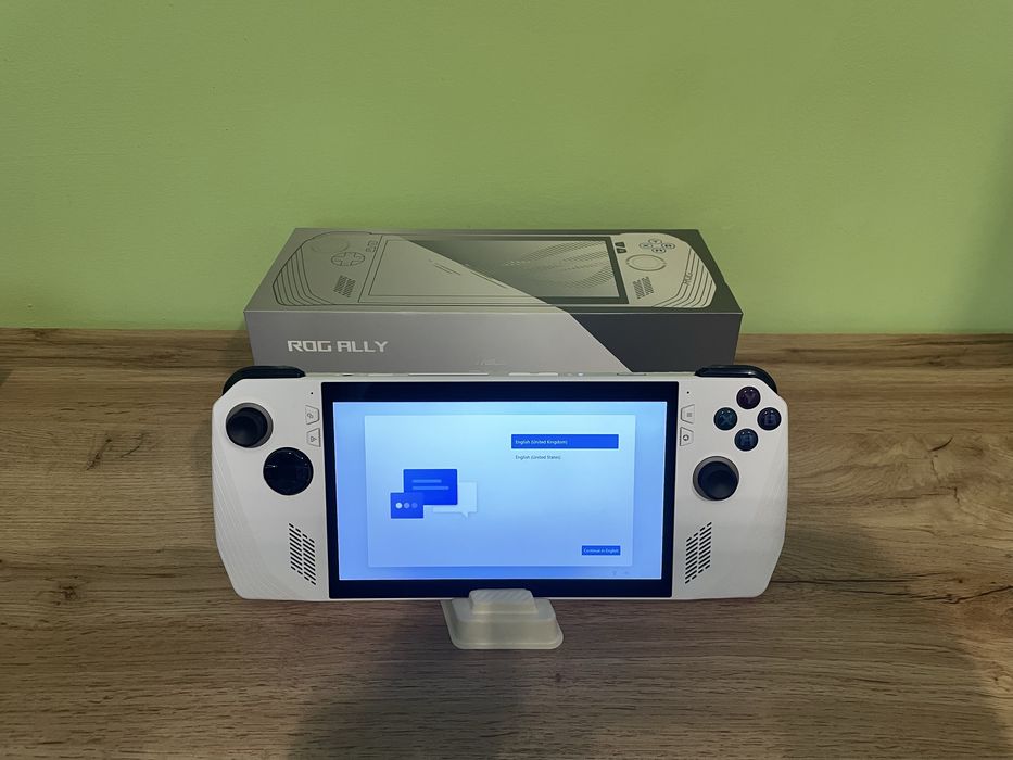 ASUS ROG Ally Z1 Extreme + Dock original + Husă