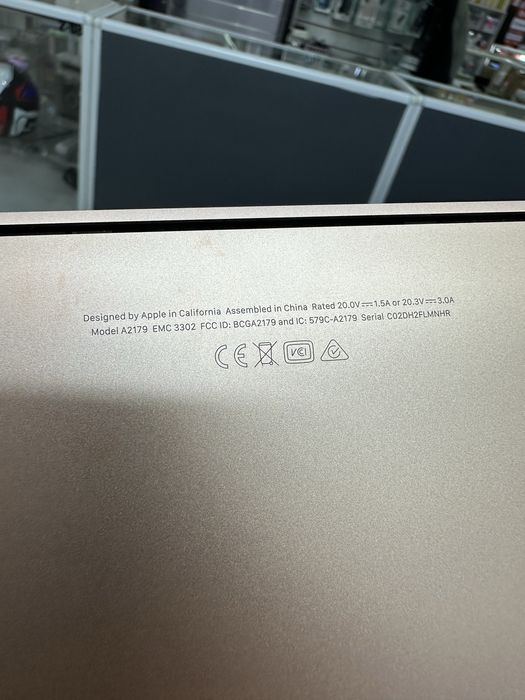 Macbook Air Core i3