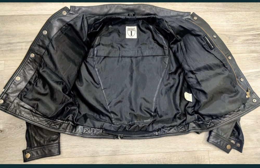 Geaca de piele naturala