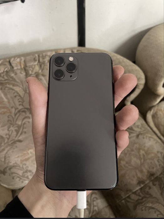 Продам iPhone 11 Pro