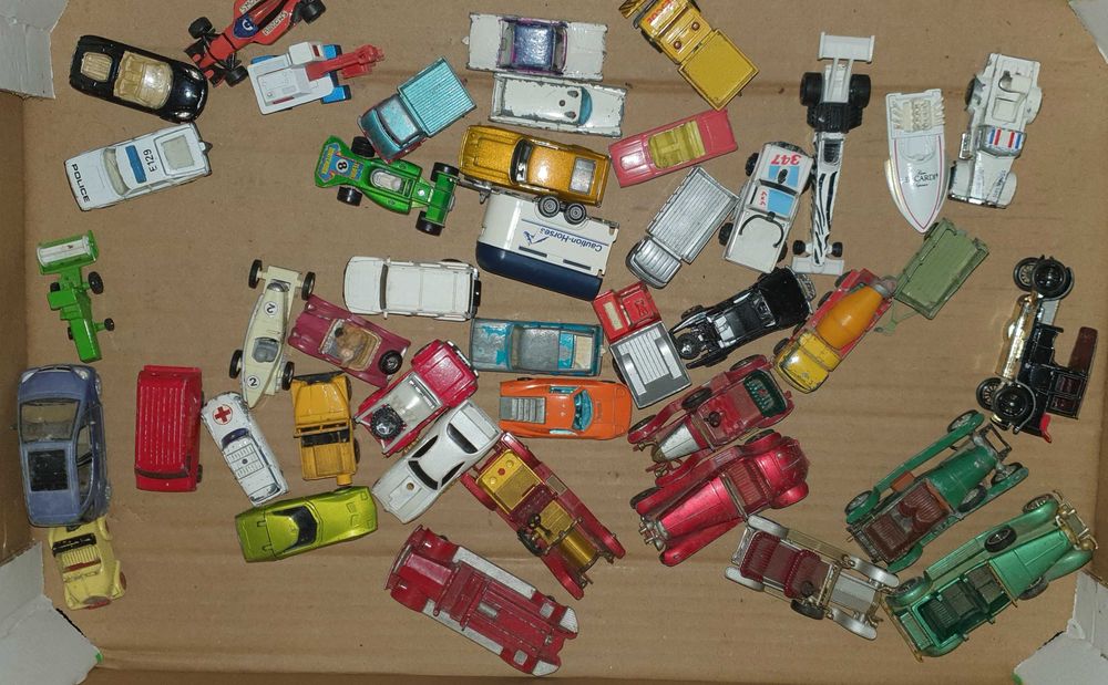 Matchbox Corgi Dinki и др. Винтидж колички влекачи камиони