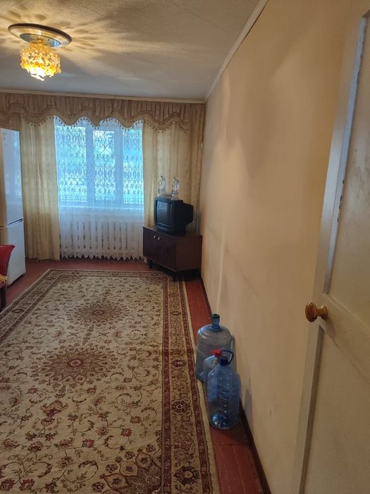 Продам 2 комнатную квартиру.