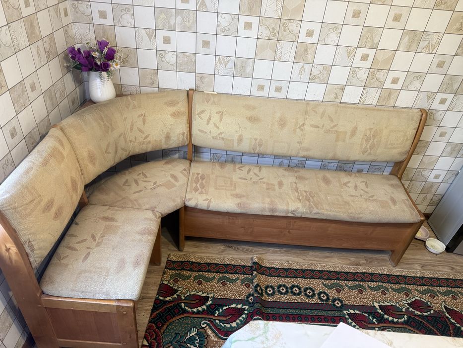 Продам кухонный уголок