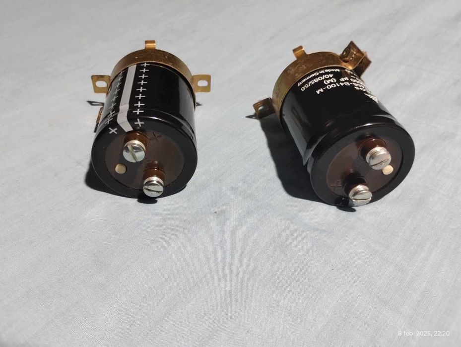 Condensatori  EPCOS  16 V - 100000 uF + colier