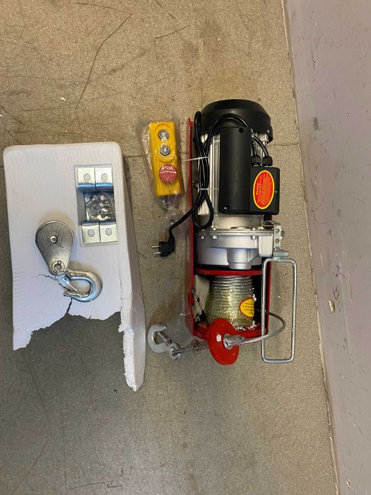 R20 Перфоратор безчетков SDS-Max 7J 1x4Ah/	Телфер електрически