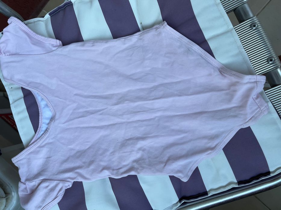 Трико розово и бяло за спорт.