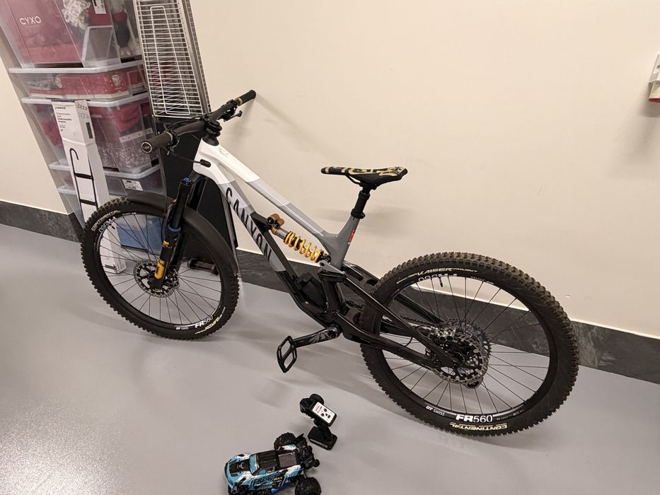Колело Canyon Torque CF CLLCTV Fabio Wibmer – Öhlins, Carbon, XL, Mullet 29/27.5