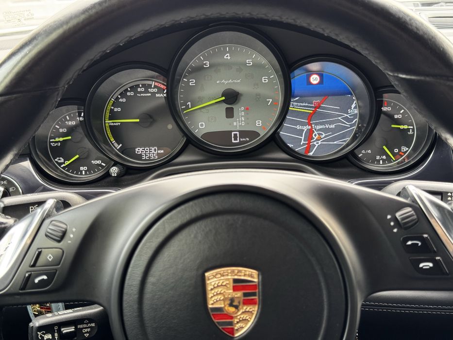 Porsche Panamera S E-Hybrid GTS Facelift