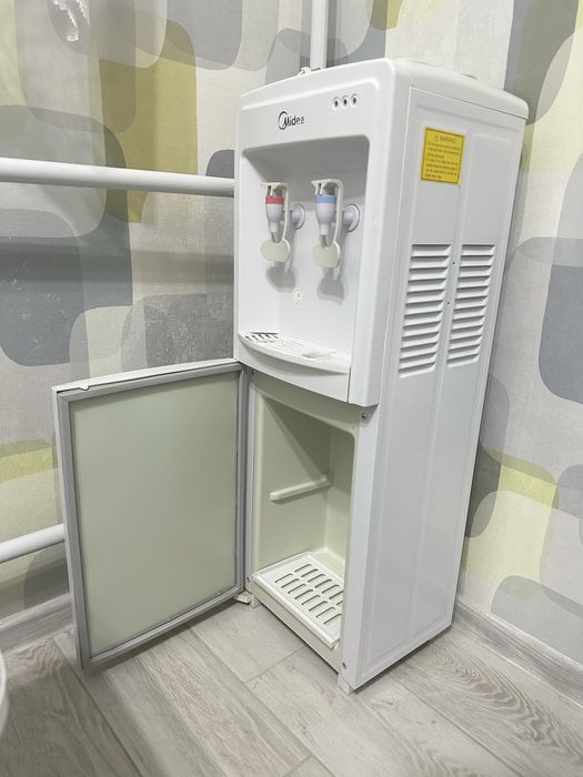 Кулер для воды !