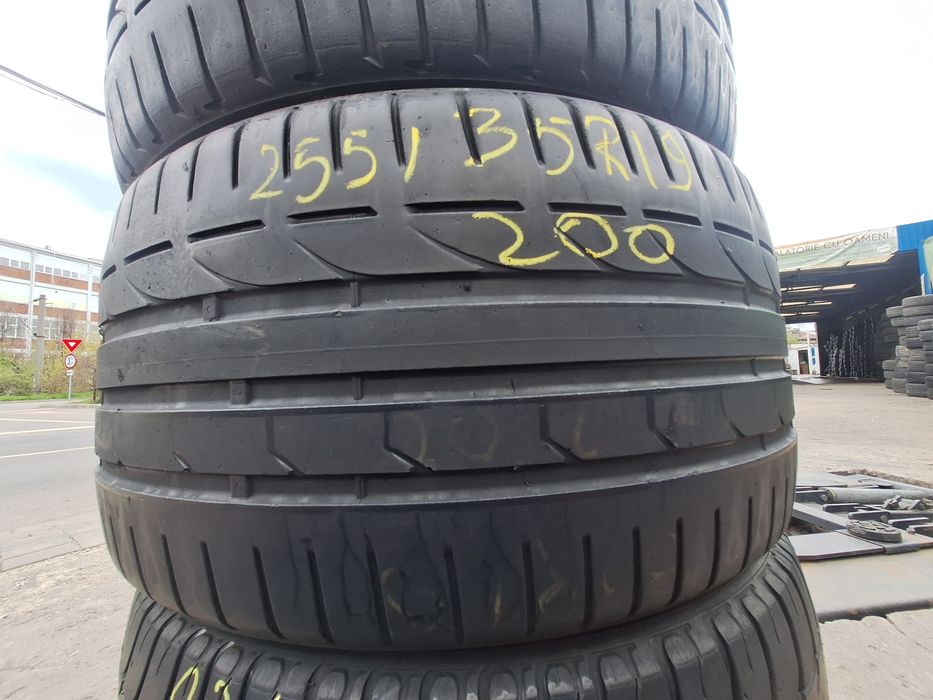 2 anvelope vara 255/35r19 Bridgestone  rft runflat Montaj Gratuit