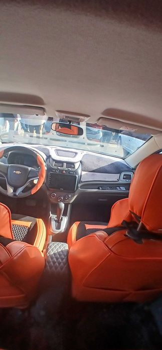 Cobalt avtomashinasi sotiladi