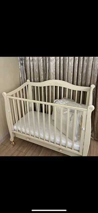 Детская кроватка + матрас в подарок