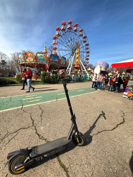 Trotinetă electrică Segway Ninebot MAX G2