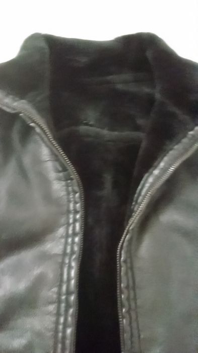 Дубленка сатылады, 12-13 жасар балаға келеді.