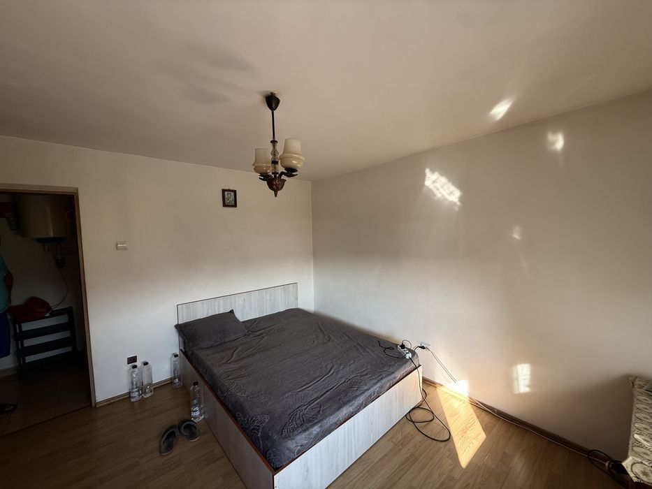 Vând garsoniera confort 1